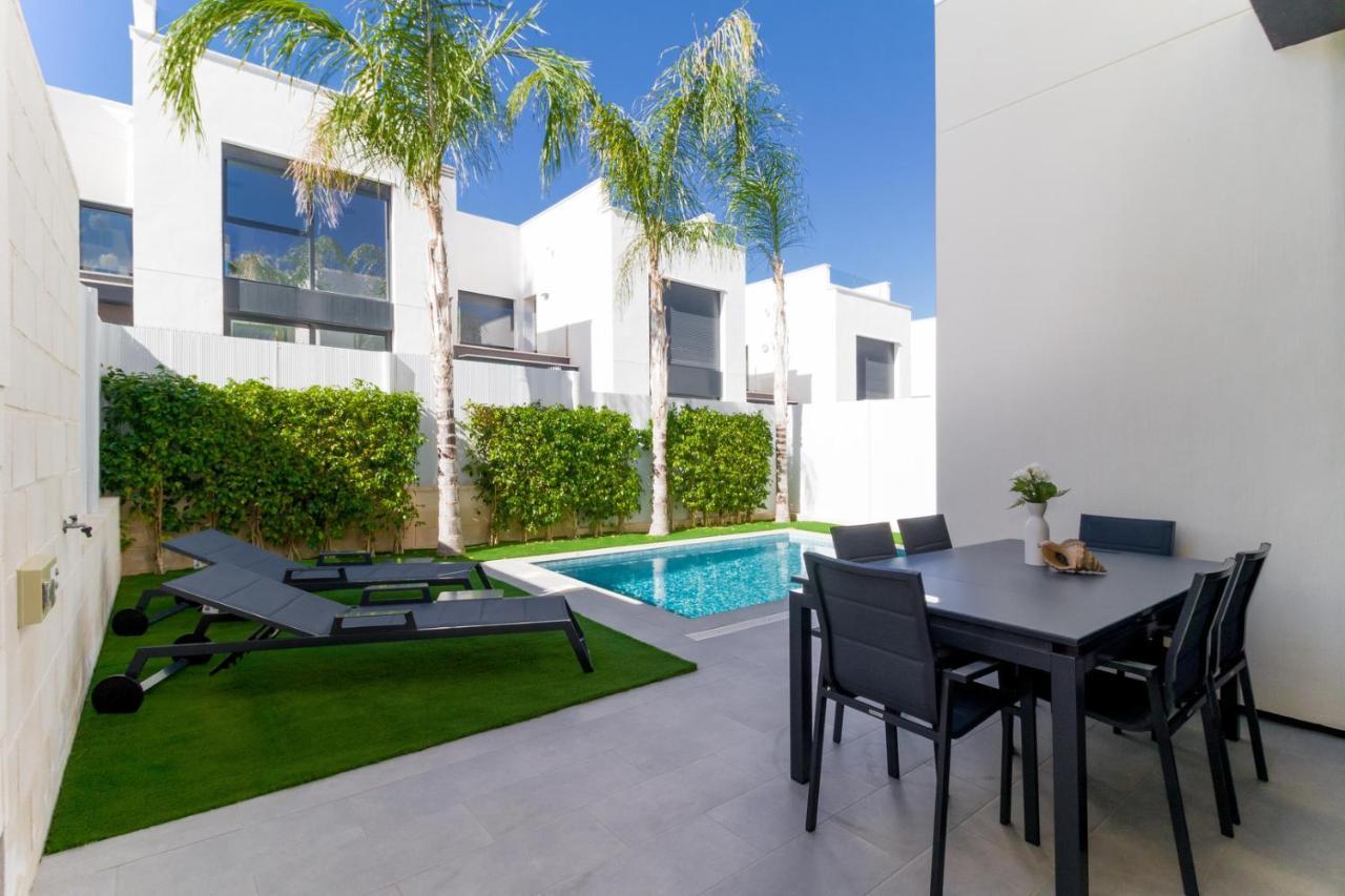 High Tech Villa Navia Spanien Orihuela Exterior photo