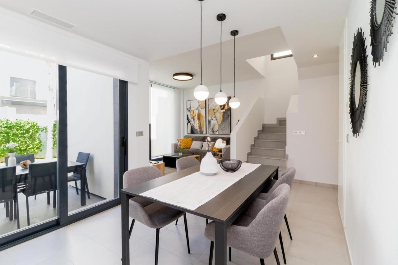 High Tech Villa Navia Spanien Orihuela Exterior photo