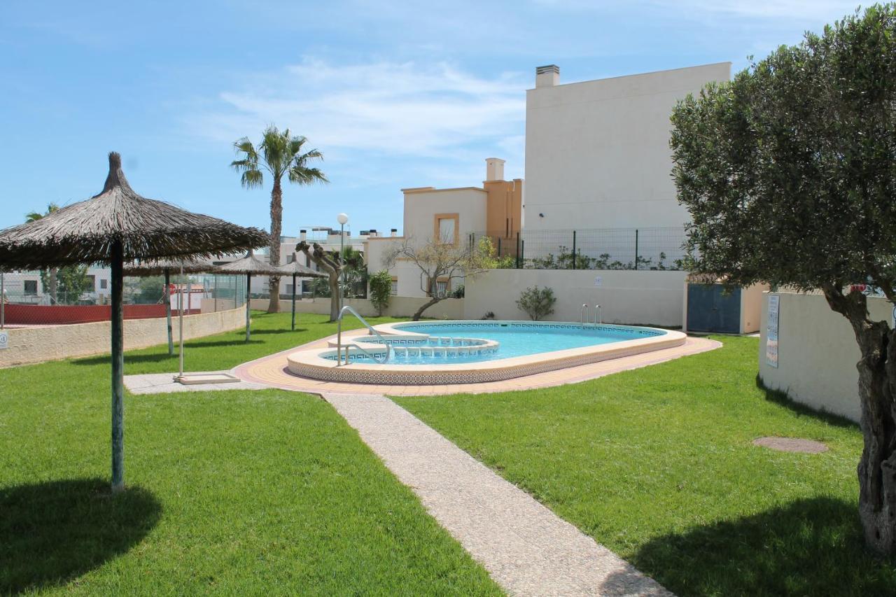 High Tech Villa Navia Spanien Orihuela Exterior photo