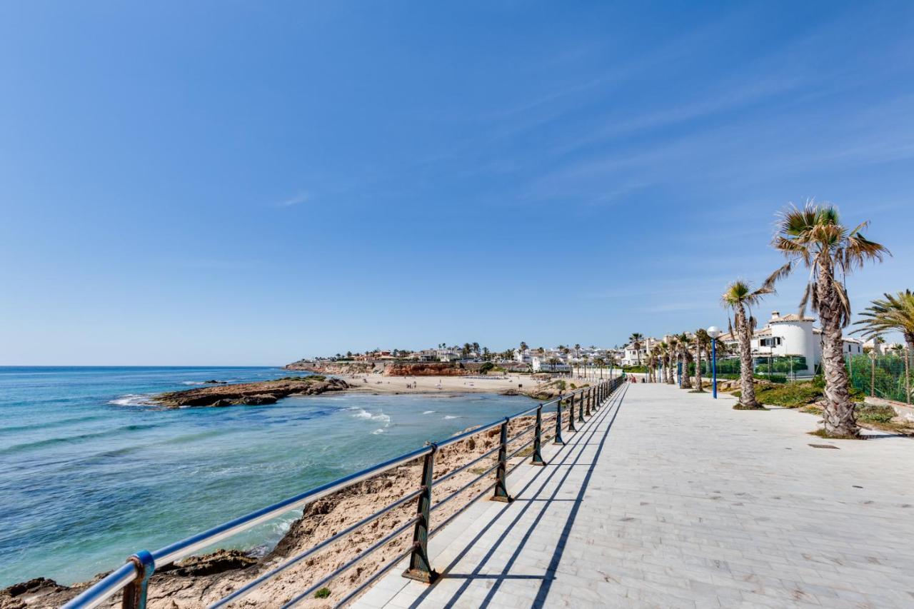 High Tech Villa Navia Spanien Orihuela Exterior photo